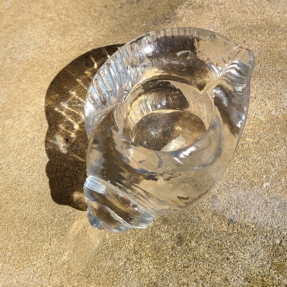 Glass seashell tea light holder - Picture 4 of 5
